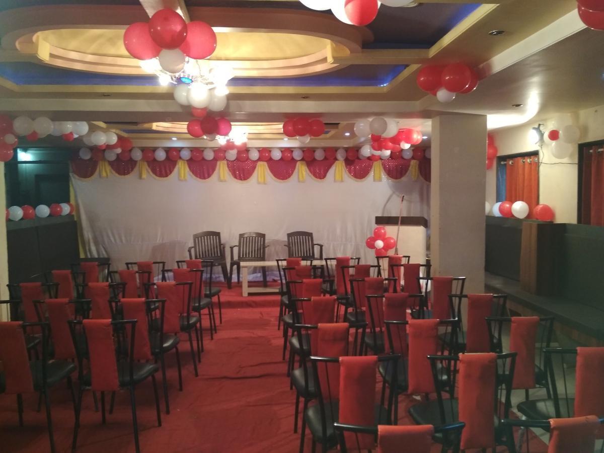 Hotel Kesari Nandan Latur Екстер'єр фото